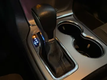 2021 Jeep Grand Cherokee - image 31