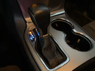 2021 Jeep Grand Cherokee - image 31