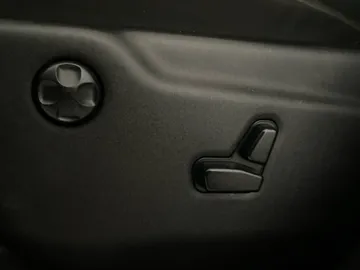 2021 Jeep Grand Cherokee - image 20
