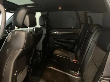 2021 Jeep Grand Cherokee - image 11