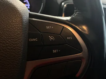 2021 Jeep Grand Cherokee - image 30