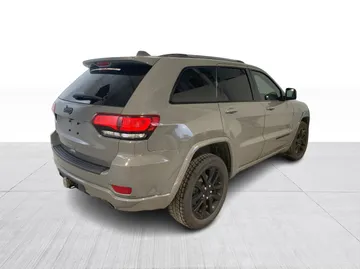 2021 Jeep Grand Cherokee - image 8