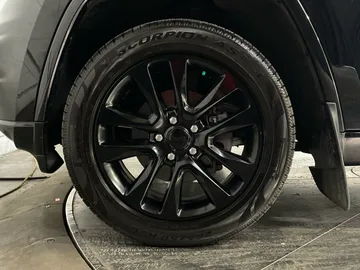2019 Jeep Grand Cherokee - image 7