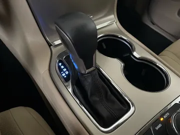 2017 Jeep Grand Cherokee - image 28