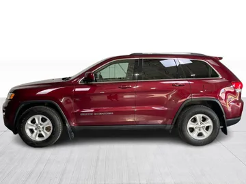 2017 Jeep Grand Cherokee - image 9