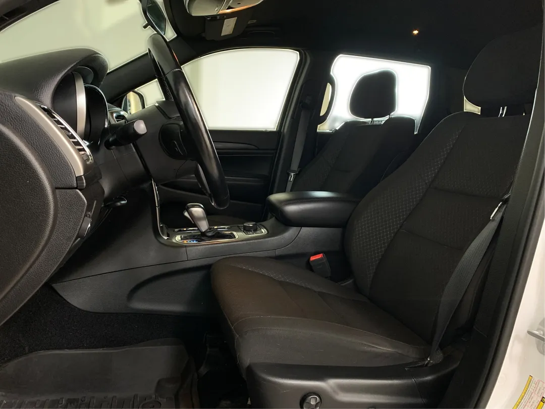 2020 Jeep Grand Cherokee — photo 3