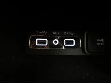 2020 Jeep Grand Cherokee - image 27