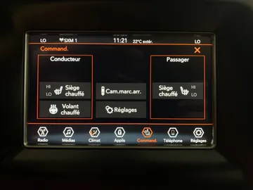 2020 Jeep Grand Cherokee - image 25