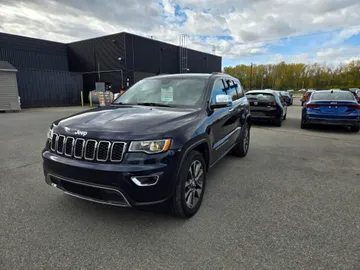 2018 Jeep Grand Cherokee - image 3