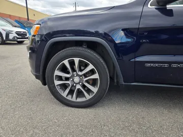 2018 Jeep Grand Cherokee - image 7