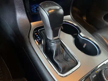 2020 Jeep Grand Cherokee - image 31