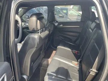 2018 Jeep Grand Cherokee - image 16