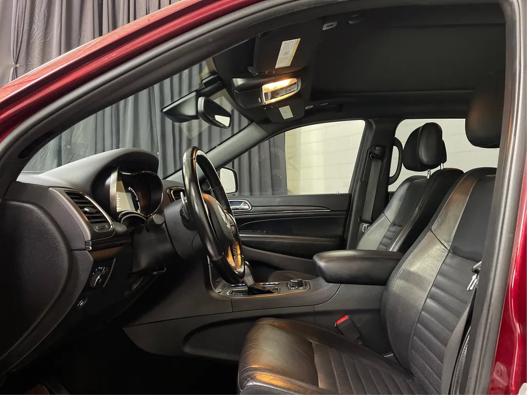 2020 Jeep Grand Cherokee — photo 3
