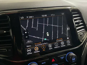 2020 Jeep Grand Cherokee - image 23