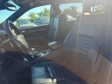 2020 Jeep Grand Cherokee - image 8