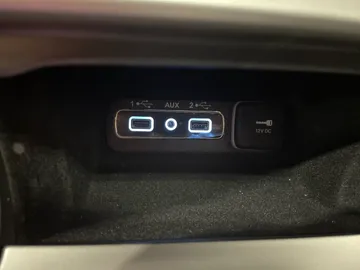 2018 Jeep Grand Cherokee - image 27