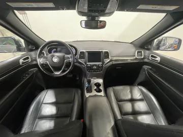 2018 Jeep Grand Cherokee - image 4