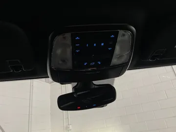 2021 Jeep Grand Cherokee - image 17