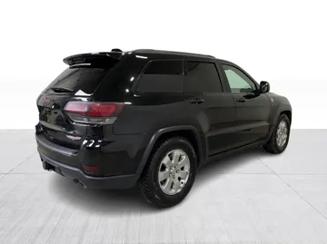 2017 Jeep Grand Cherokee - image 13