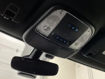 2017 Jeep Grand Cherokee - image 15