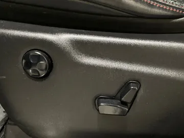 2017 Jeep Grand Cherokee - image 17
