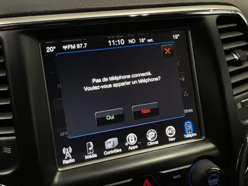 2017 Jeep Grand Cherokee - image 27