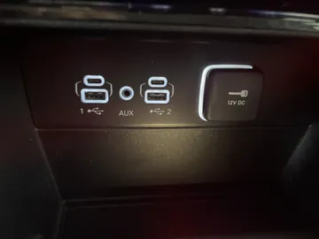 2023 Jeep Grand Cherokee - image 28