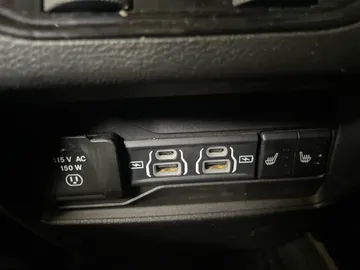 2023 Jeep Grand Cherokee - image 26