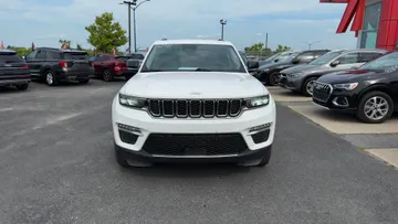 2023 Jeep Grand Cherokee - image 2