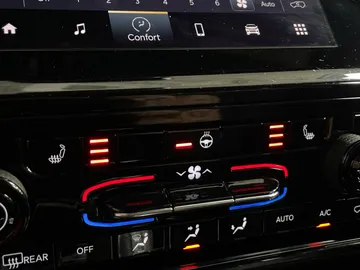 2022 Jeep Grand Cherokee L - image 28