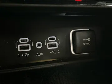2022 Jeep Grand Cherokee L - image 31