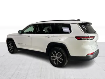 2024 Jeep Grand Cherokee L - image 11