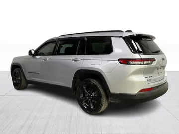 2022 Jeep Grand Cherokee L - image 12