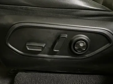 2022 Jeep Grand Cherokee L - image 21