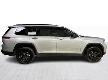 2022 Jeep Grand Cherokee L - image 2
