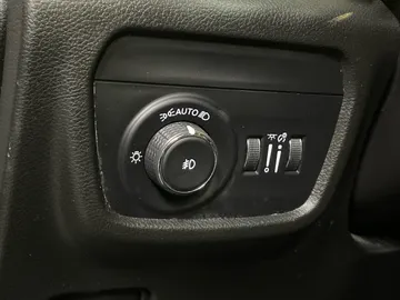 2022 Jeep Grand Cherokee L - image 20