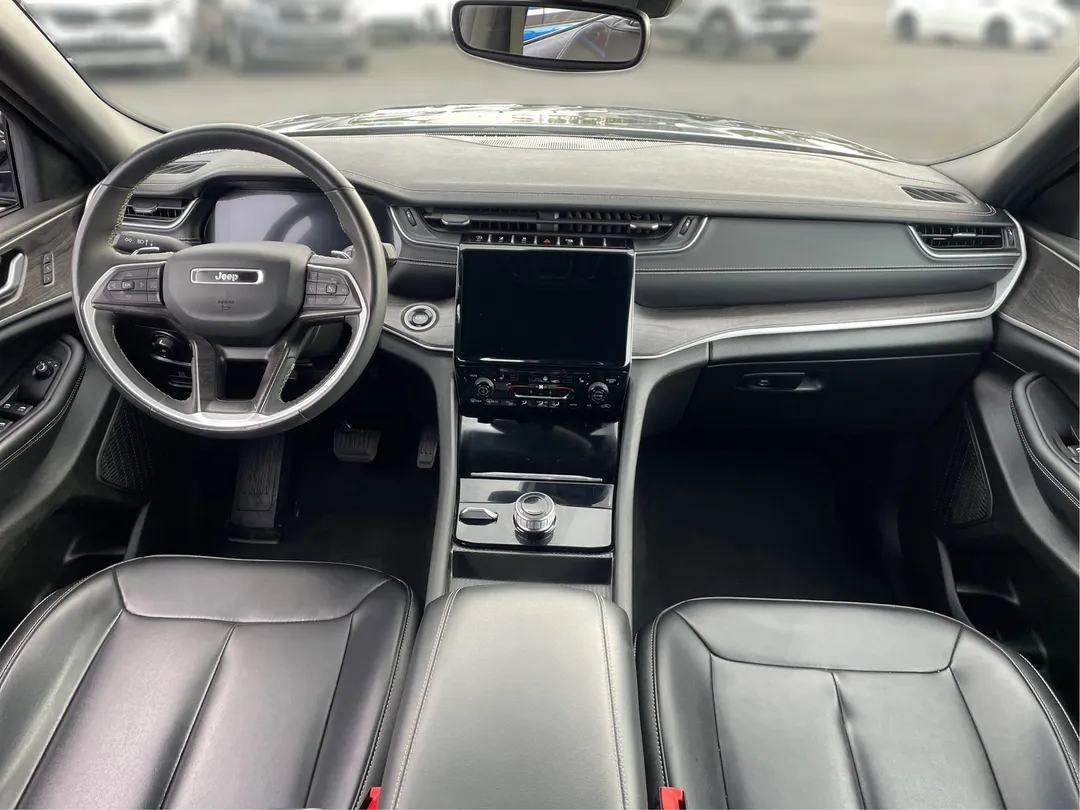 2024 Jeep Grand Cherokee L — photo 4