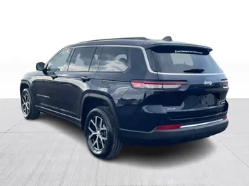 2024 Jeep Grand Cherokee L - image 11