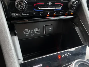 2024 Jeep Grand Cherokee L - image 29