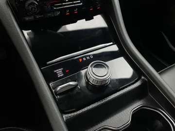 2024 Jeep Grand Cherokee L - image 30