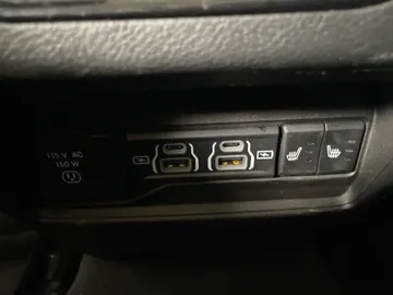 2022 Jeep Grand Cherokee 4xe - image 31
