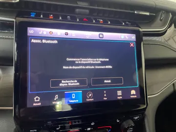 2022 Jeep Grand Cherokee 4xe - image 32