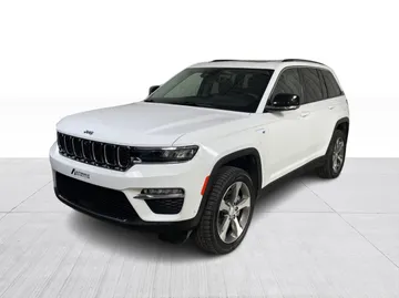 2022 Jeep Grand Cherokee 4xe - image 9