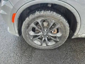 2022 Dodge Durango - image 7