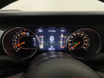 2021 Jeep Gladiator - image 17