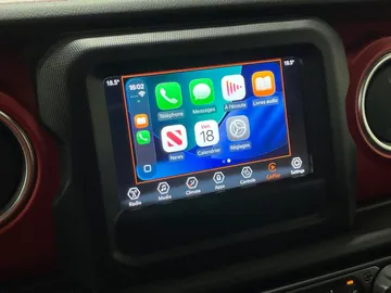 2021 Jeep Gladiator - image 7