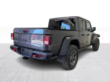 2021 Jeep Gladiator - image 14