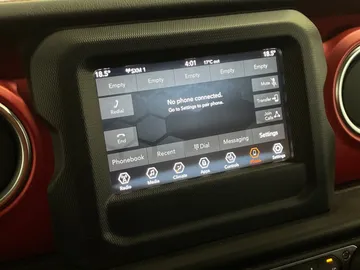 2021 Jeep Gladiator - image 25