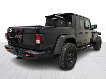2023 Jeep Gladiator - image 14