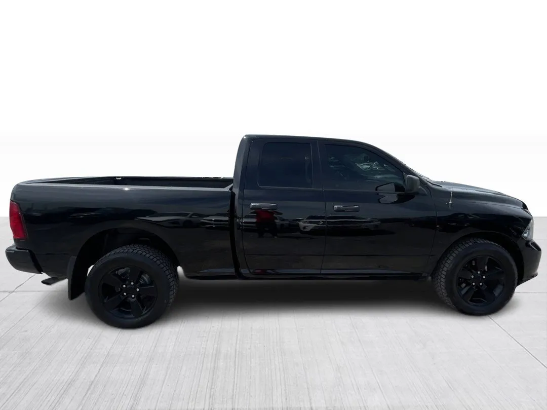 2023 Ram 1500 Classic — photo 2